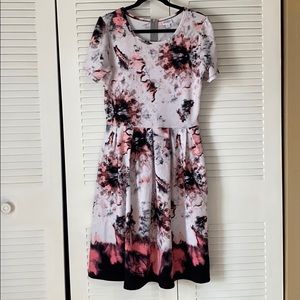 NWOT LulaRoe Amelia Dress *Discontinued*